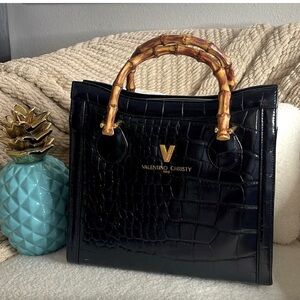 🚨Valentino Christy Paris Croc embossed leather Handbag… EUC. ..No Call Outs